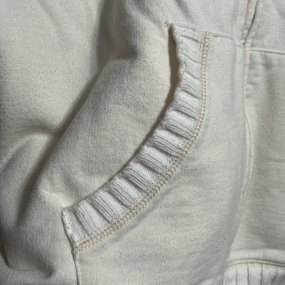 White zip up sweatshirt - Picture 2 of 5